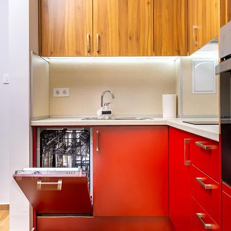 Bright And Cozy Next To A Park By Flat Mаnager * Φιλιππούπολη